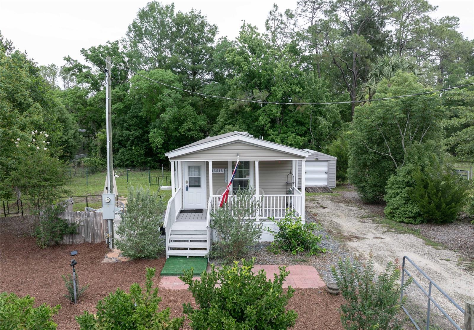 Homes for sale in Silver Springs, FL | 13215 Ne 41st St, Silver Springs, FL 34488 | MLS# OM725738