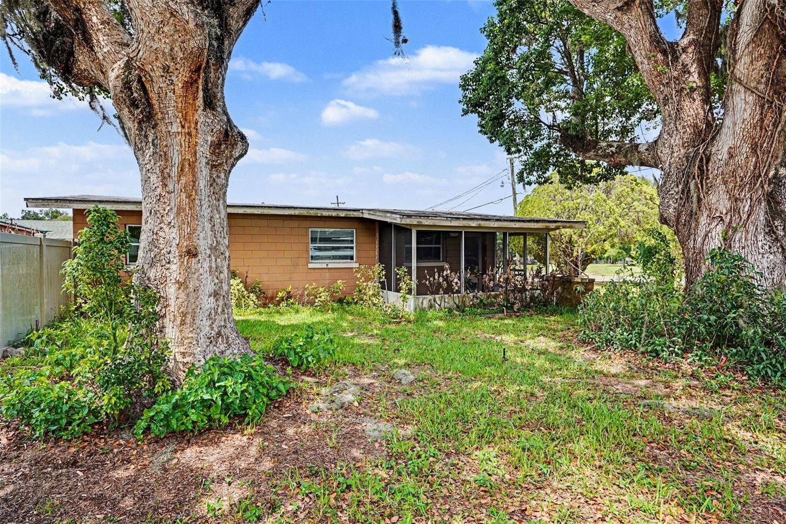 Homes for sale in Fort Meade, FL | 520 S Orange Ave, Fort Meade, FL 33841 | MLS# TB8514125