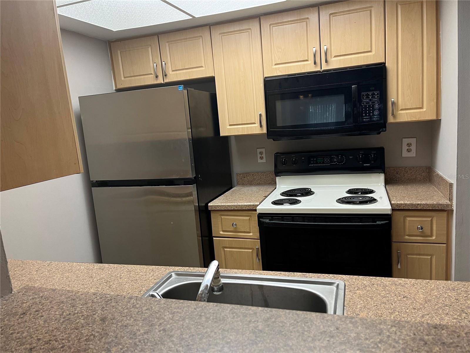 Homes for sale in Orlando, FL | 6142 Peregrine Ave #13D, Orlando, FL 32819 | MLS# O6413012