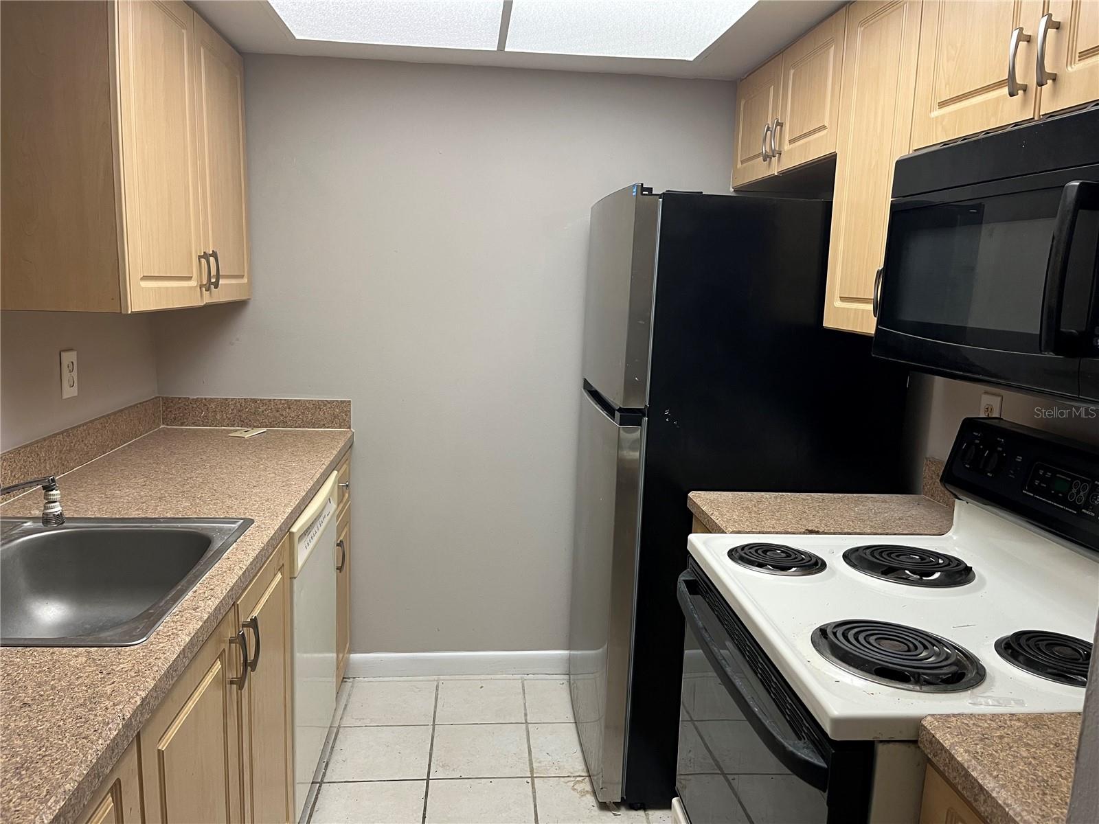 Homes for sale in Orlando, FL | 6142 Peregrine Ave #13D, Orlando, FL 32819 | MLS# O6413012