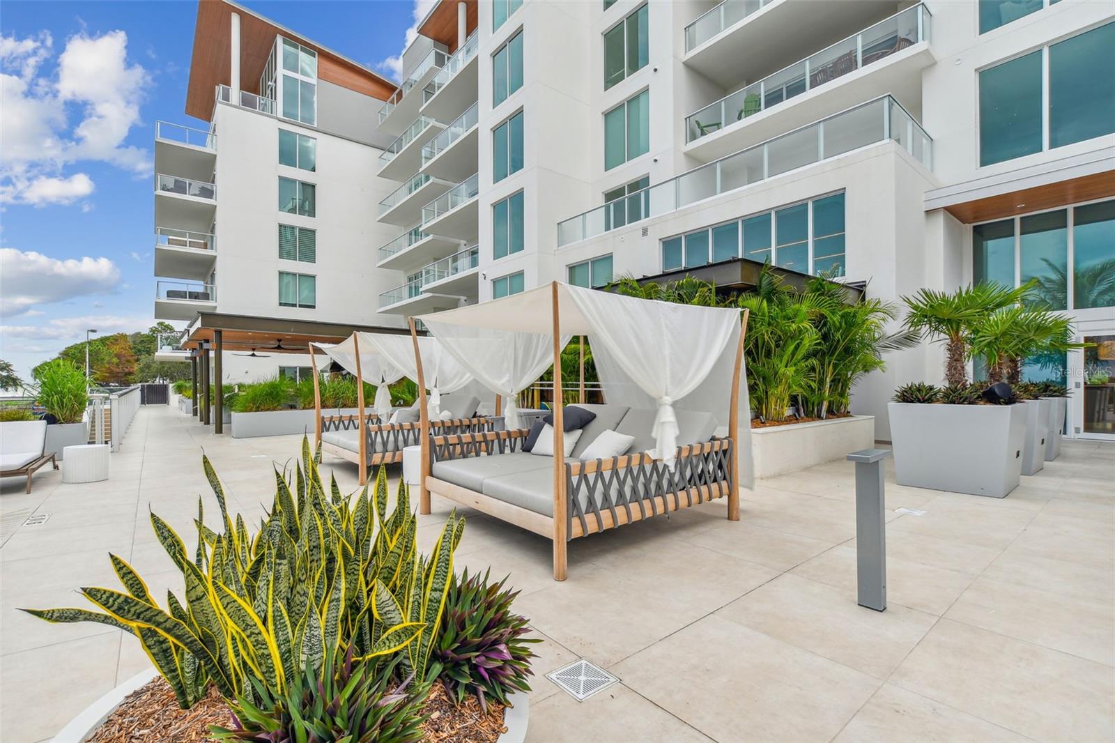 Homes for sale in Clearwater, FL | 1020 Sunset Point Rd #310, Clearwater, FL 33755 | MLS# TB8515208
