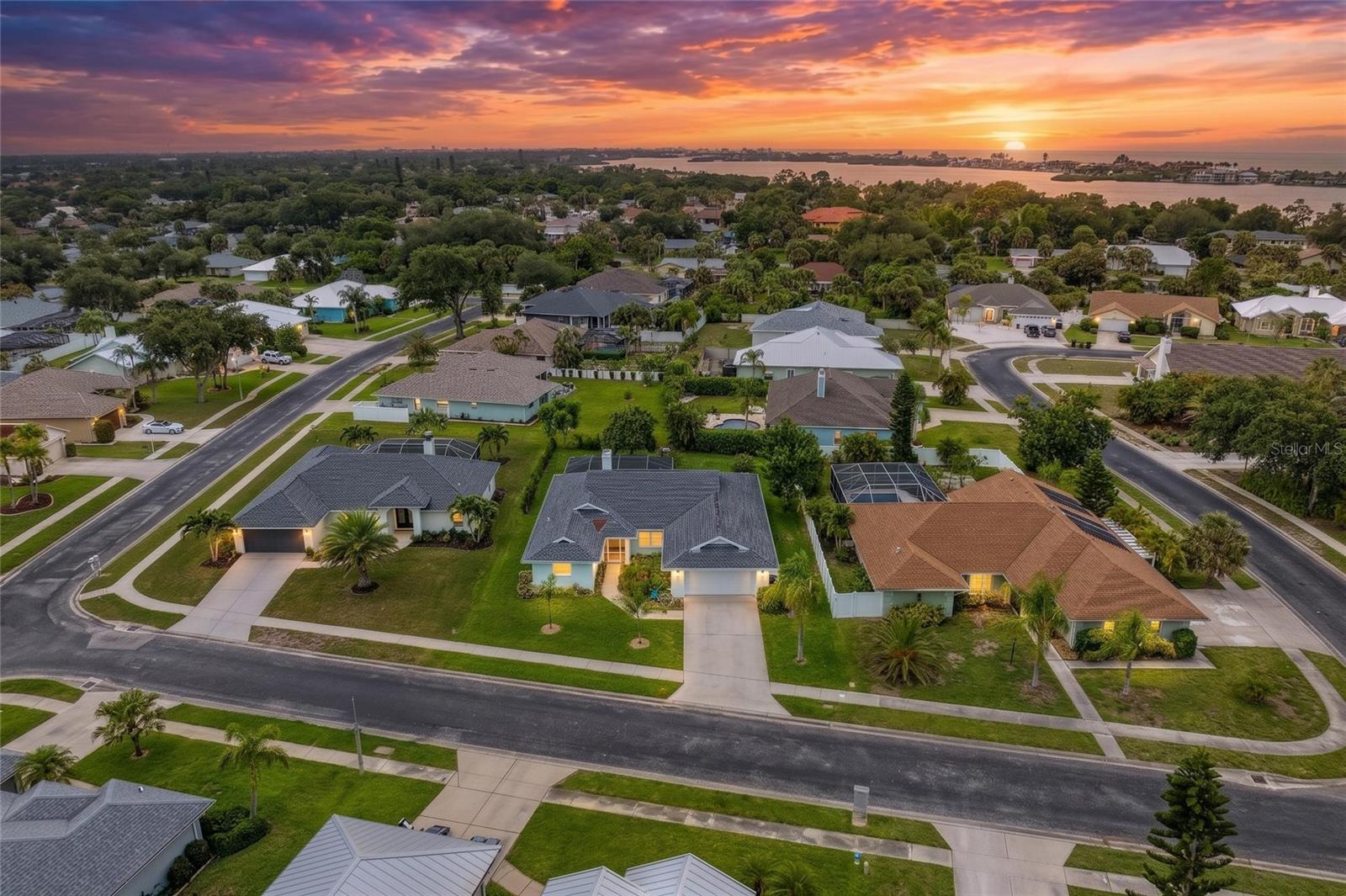 2nd image of 405 Bayside Ln, Nokomis, FL 34275 | MLS# A4695836