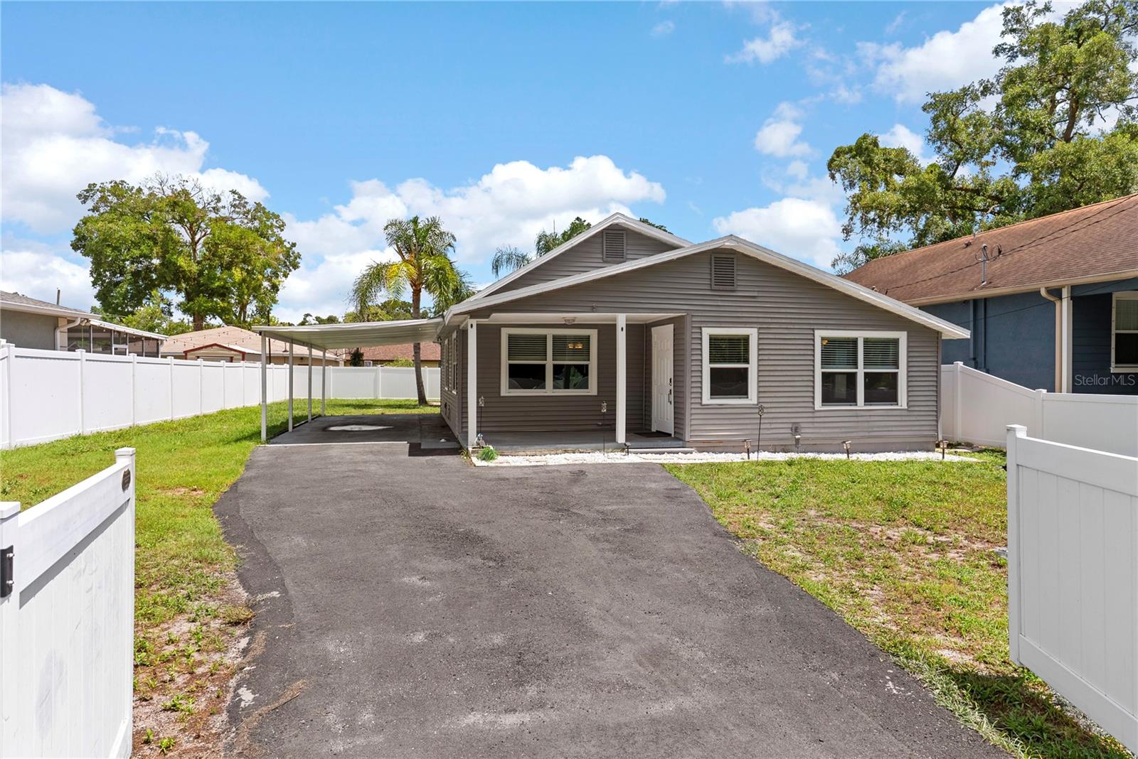 2nd image of 1804 E Idlewild Ave, Tampa, FL 33610 | MLS# TB8515289