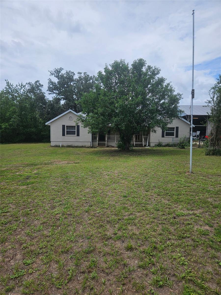1st image of 18890 Sw 44th St, Dunnellon, FL 34432 | MLS# OM725952