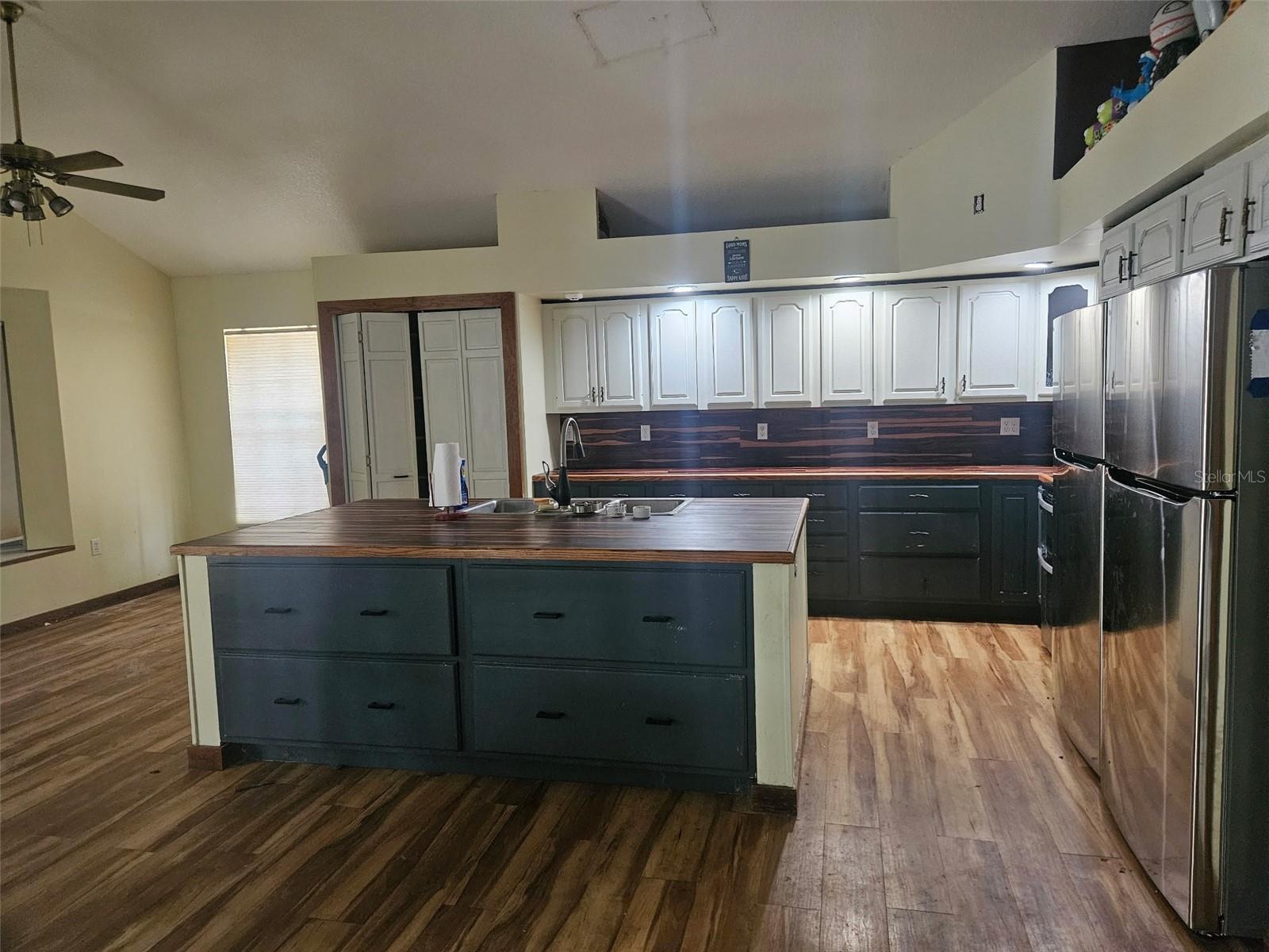 5th image of 18890 Sw 44Th St, Dunnellon, FL 34432 | MLS# OM725952