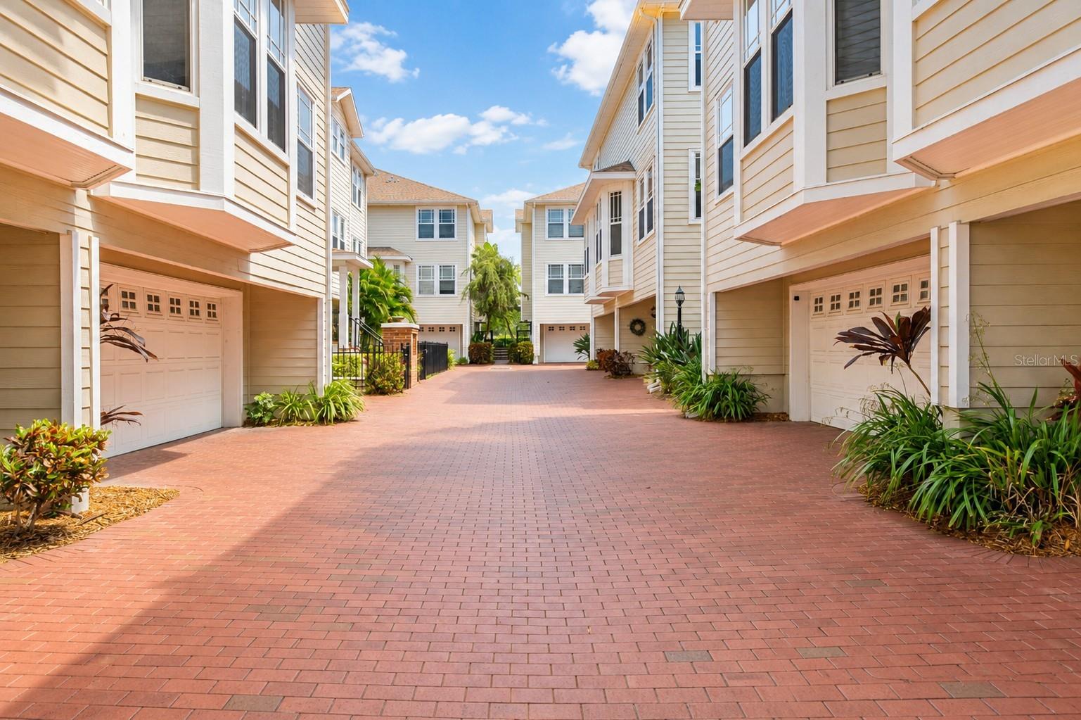 4th image of 3315 W De Leon St #15, Tampa, FL 33609 | MLS# TB8515679