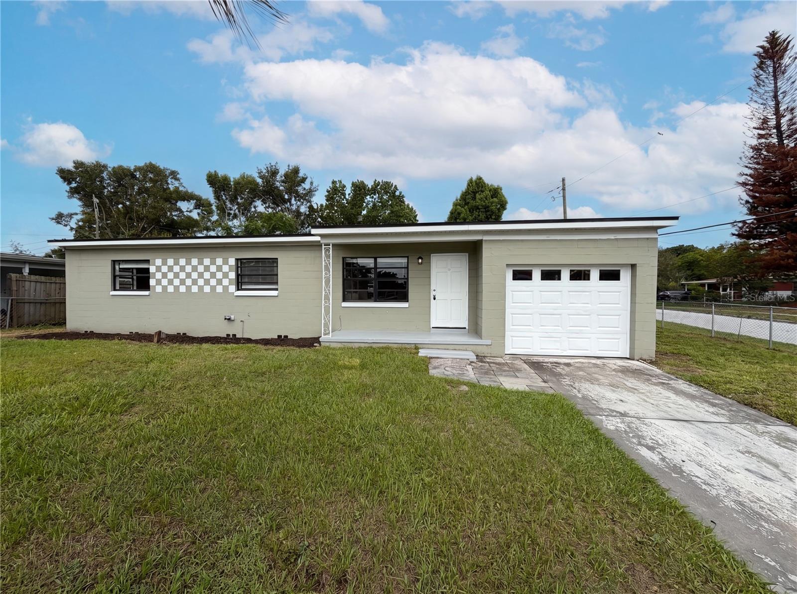 Homes for sale in Orlando, FL | 702 S Solandra Dr, Orlando, FL 32807 | MLS# O6413917