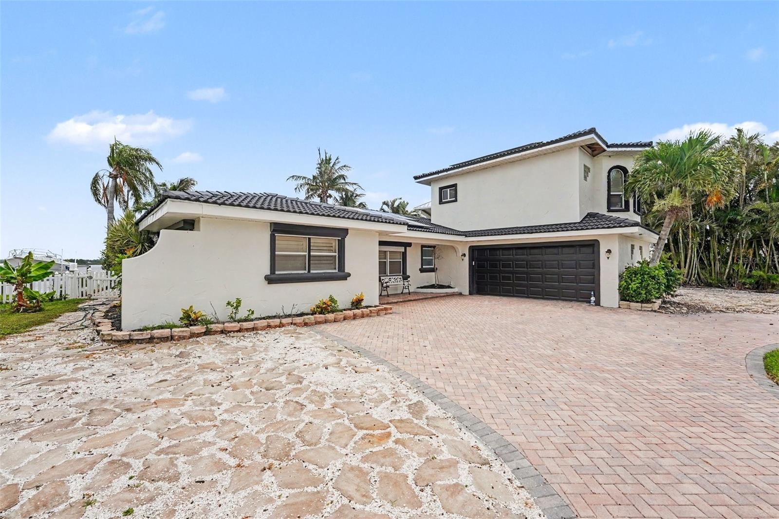 Homes for sale in North Redington Beach, FL | 17323 Kennedy Dr, North Redington Beach, FL 33708 | MLS# TB8516097