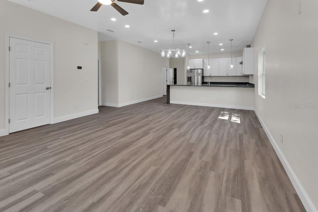 2nd image of 556 Wallace St, Daytona Beach, FL 32114 | MLS# V4949505