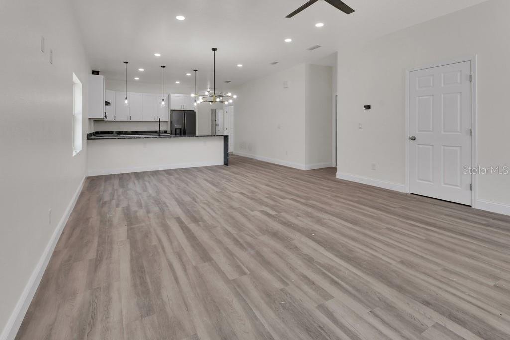3rd image of 558 Wallace St, Daytona Beach, FL 32114 | MLS# V4949507