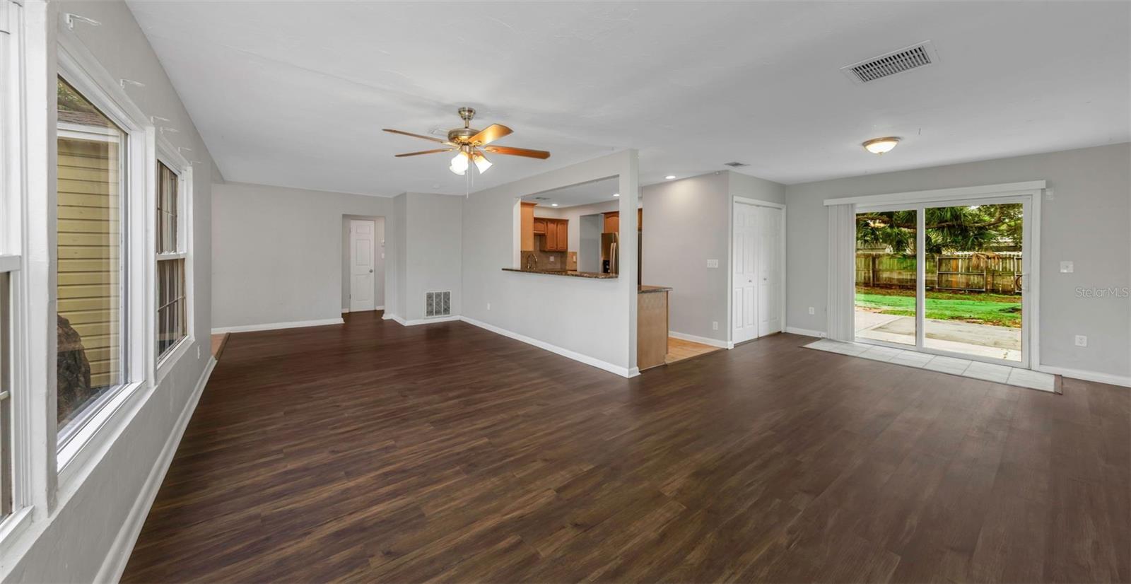 Photo 3 of Single family home for sale at 282 NE 40th Avenue, Saint Petersburg, FL 33703 | MLS# TB8516497 | Listing updated on 2026-09-02