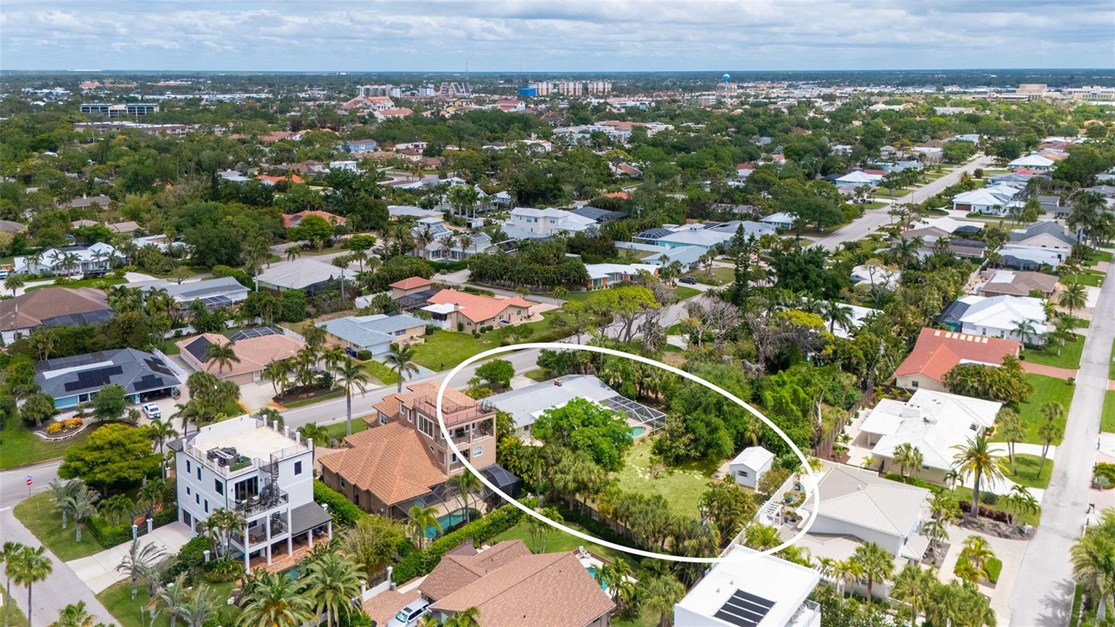 Homes for sale in Venice, FL | 621 Alhambra Rd, Venice, FL 34285 | MLS# A4696226