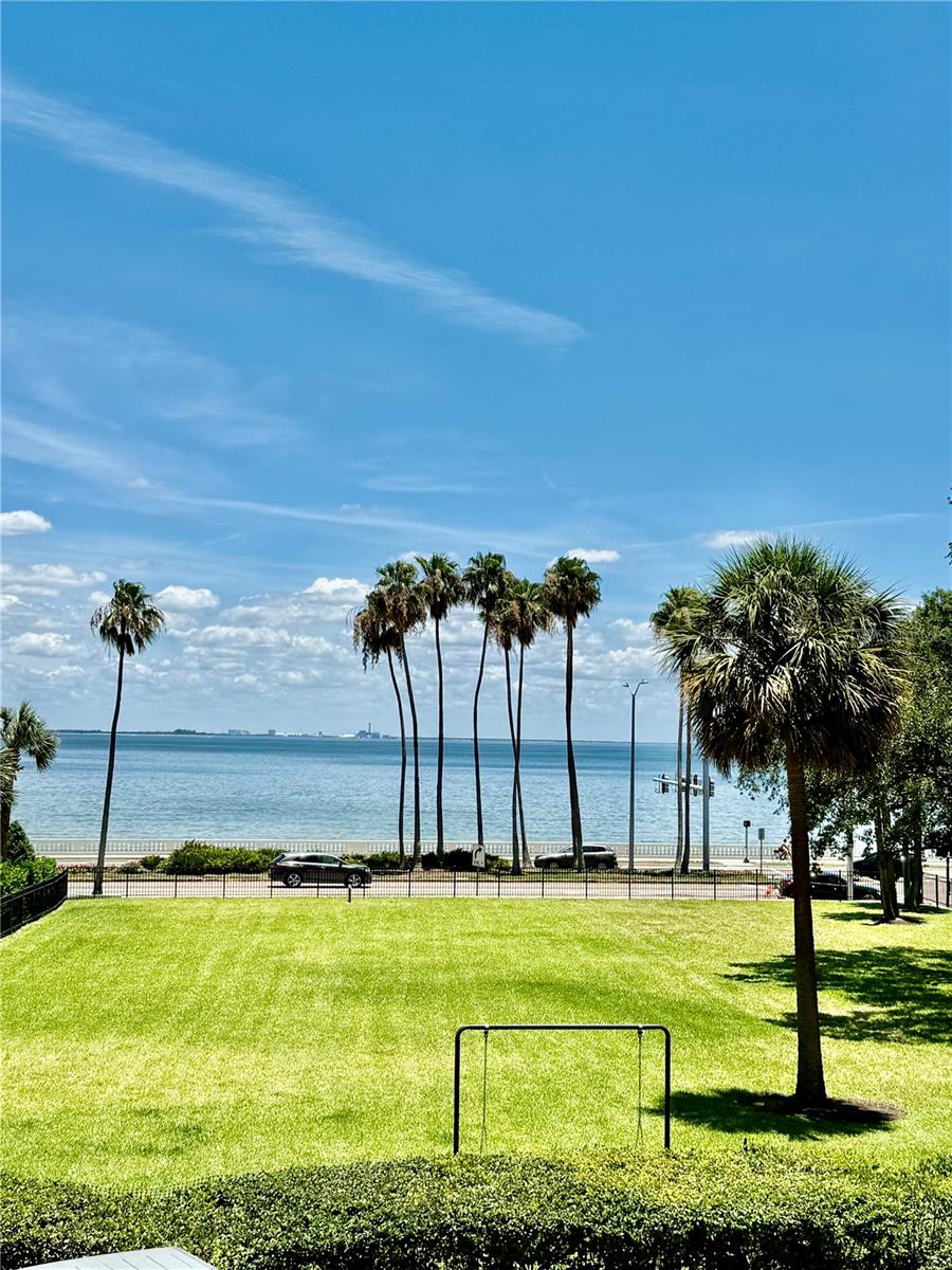 Homes for sale in Tampa, FL | 2109 Bayshore Blvd #203, Tampa, FL 33606 | MLS# TB8516815