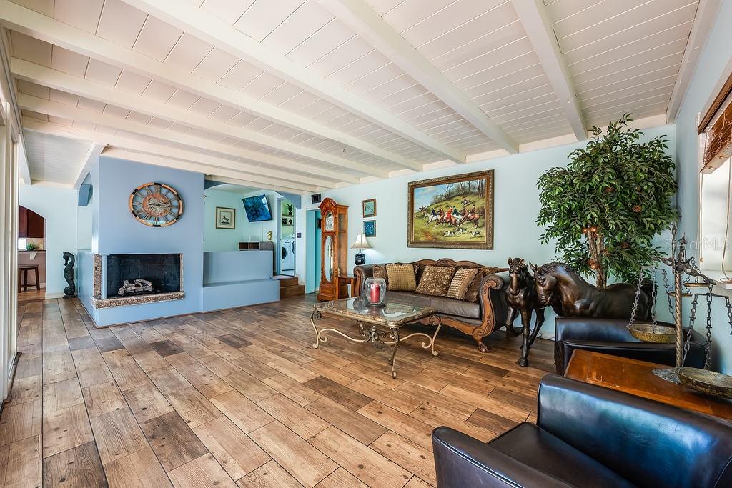 4th image of 1835 Oak Ln, Orlando, FL 32803 | MLS# O6414939