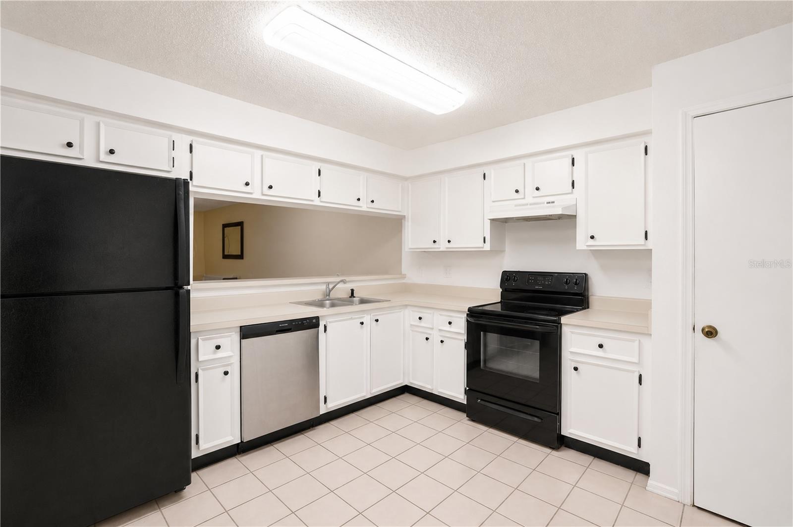 4th image of 602 Saint Henry Dr, Brandon, FL 33511 | MLS# O6415423