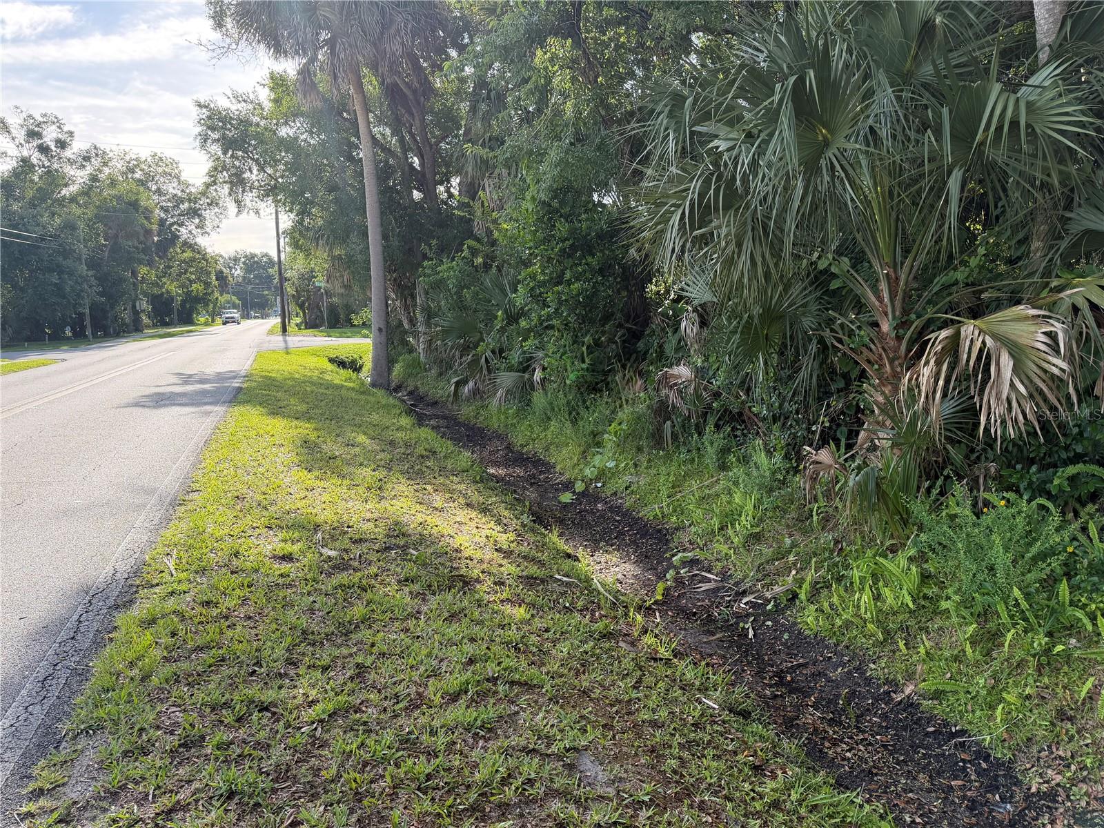 5th image of 1400 Enterprise Ave, New Smyrna Beach, FL 32168 | MLS# V4949571