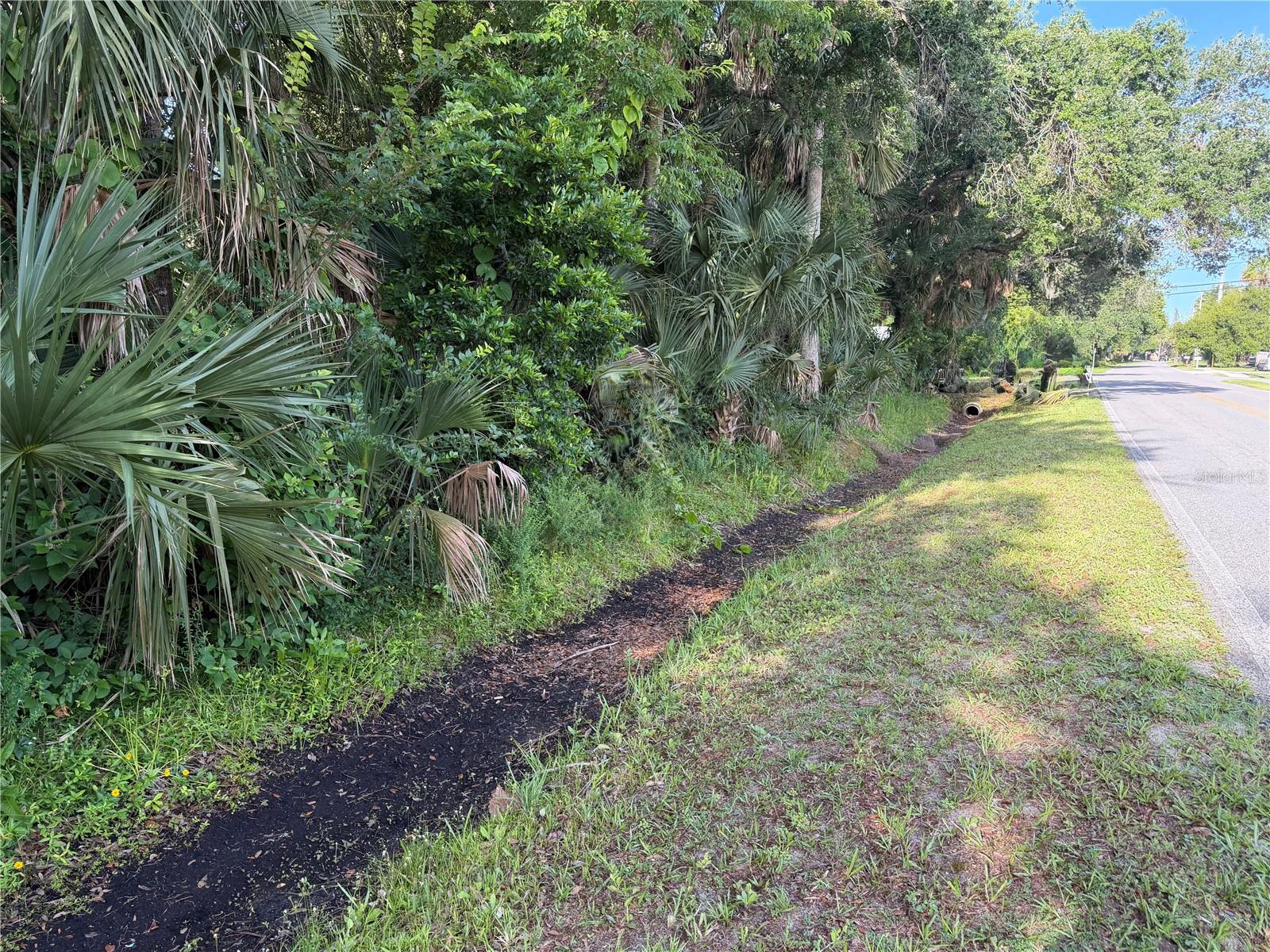 4th image of 1400 Enterprise Ave, New Smyrna Beach, FL 32168 | MLS# V4949571