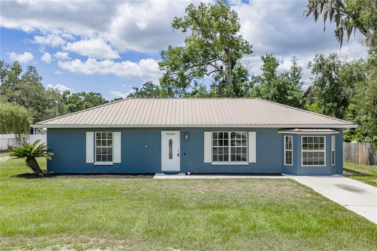 Homes for sale in Dade City, FL | 36844 Church Ave, Dade City, FL 33525 | MLS# TB8518652