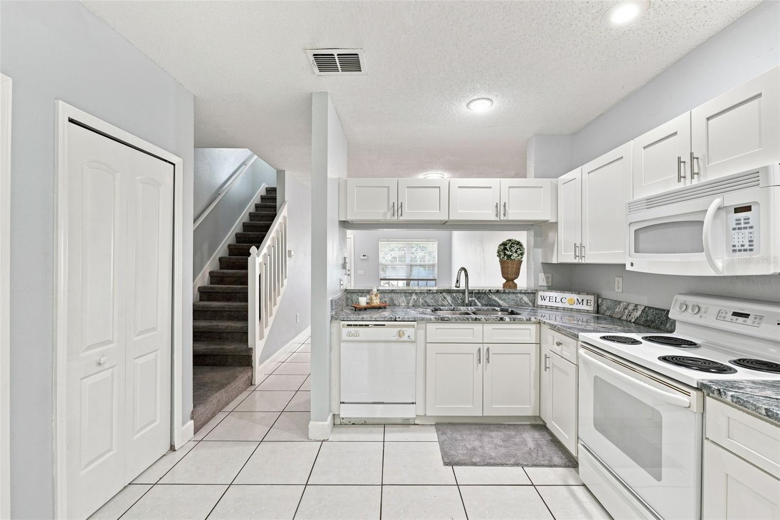 4th image of 29924 Playa Del Rey Ln, Wesley Chapel, FL 33543 | MLS# TB8518812