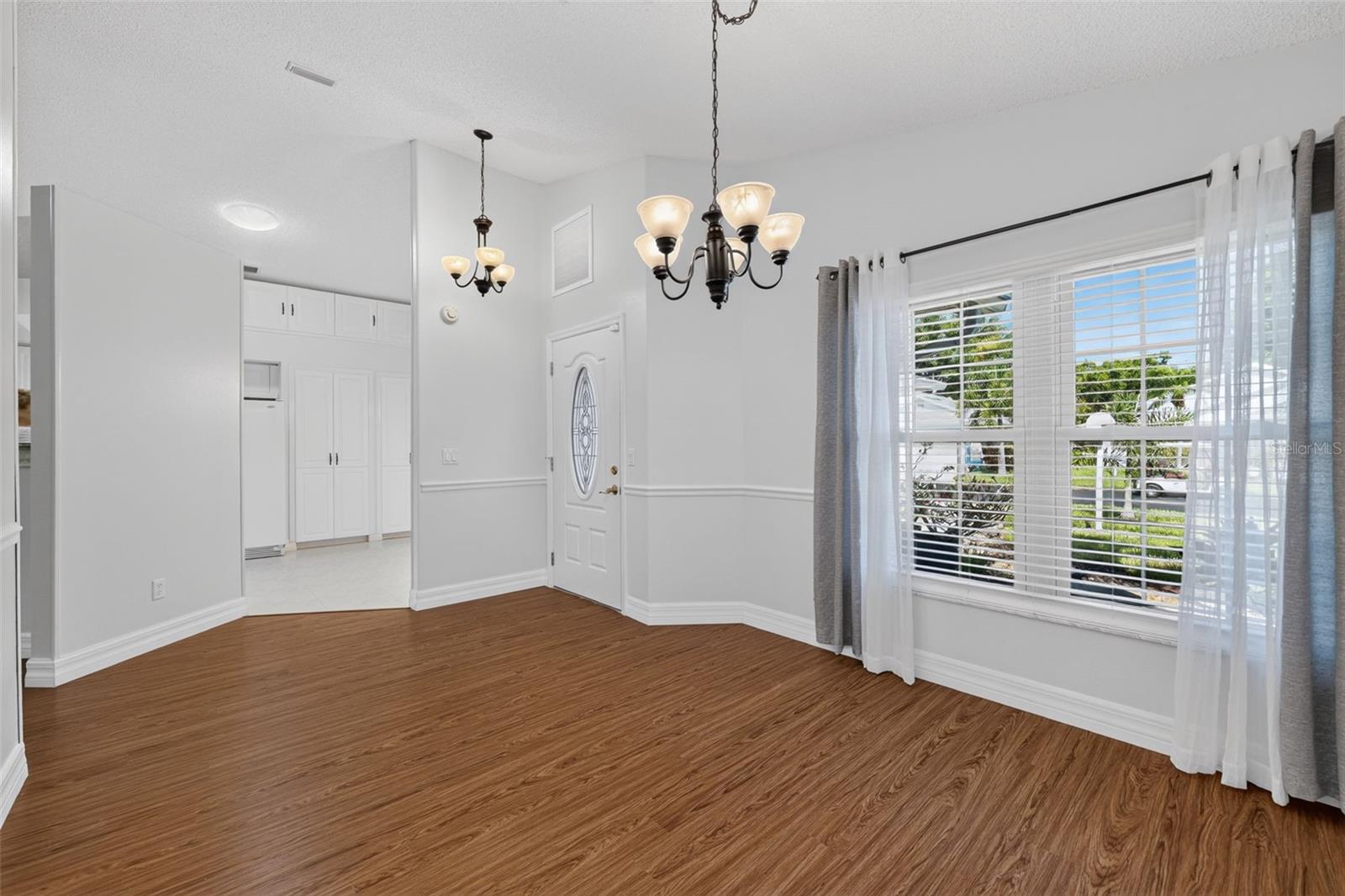 Homes for sale in BRADENTON, FL | 4431 Fern Dr, BRADENTON, FL 34208