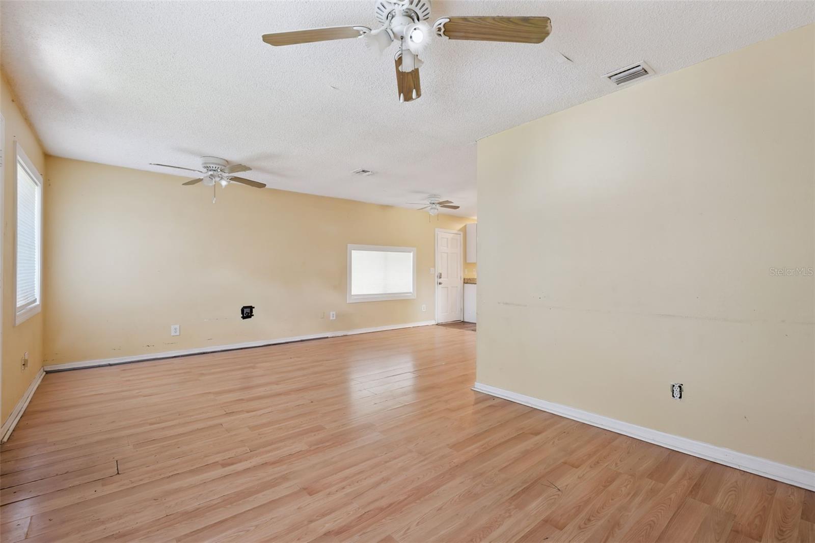 Homes for sale in Orlando, FL | 5937 Rosette St, Orlando, FL 32835 | MLS# O6417346