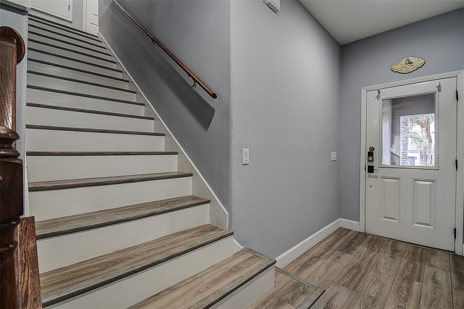 4th image of 1426 Hillview Ln, Tarpon Springs, FL 34689 | MLS# W7886821