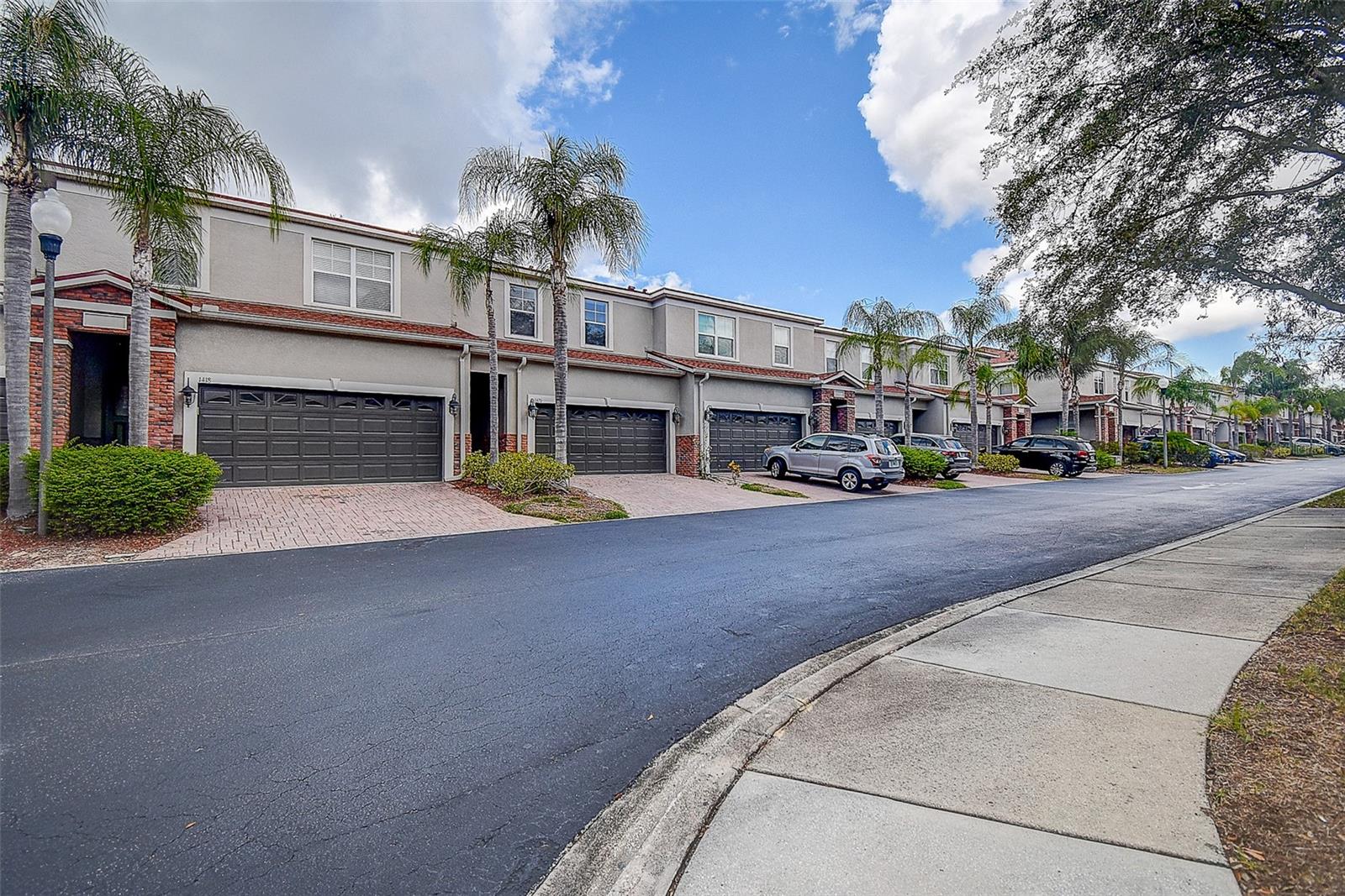 2nd image of 1426 Hillview Ln, Tarpon Springs, FL 34689 | MLS# W7886821