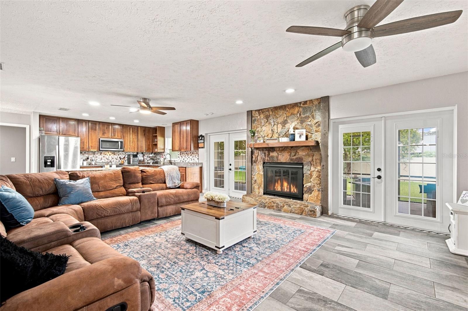 3rd image of 2901 Beagle Pl, Seffner, FL 33584 | MLS# TB8520288