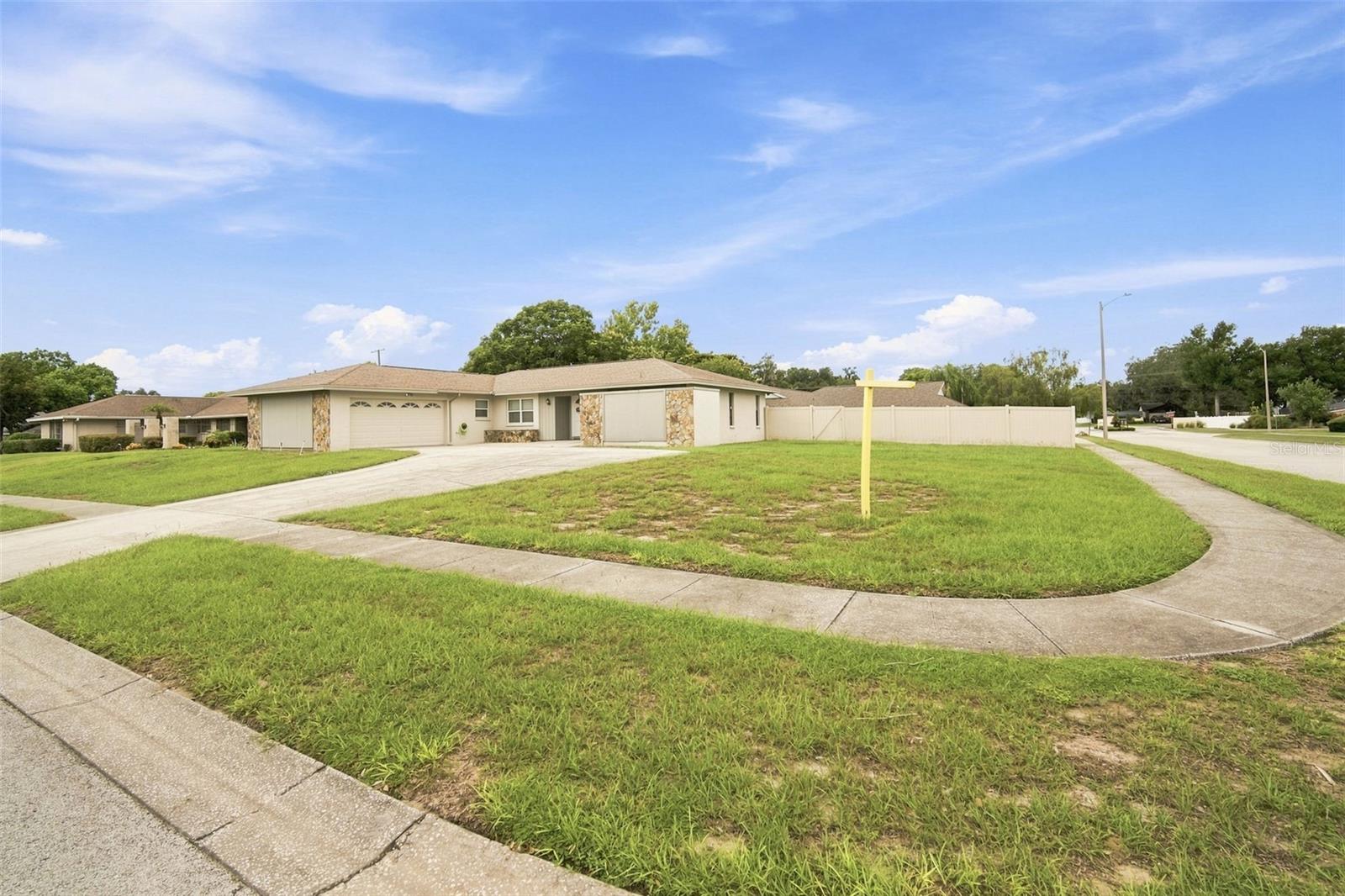 30th image of 2901 Beagle Pl, Seffner, FL 33584 | MLS# TB8520288