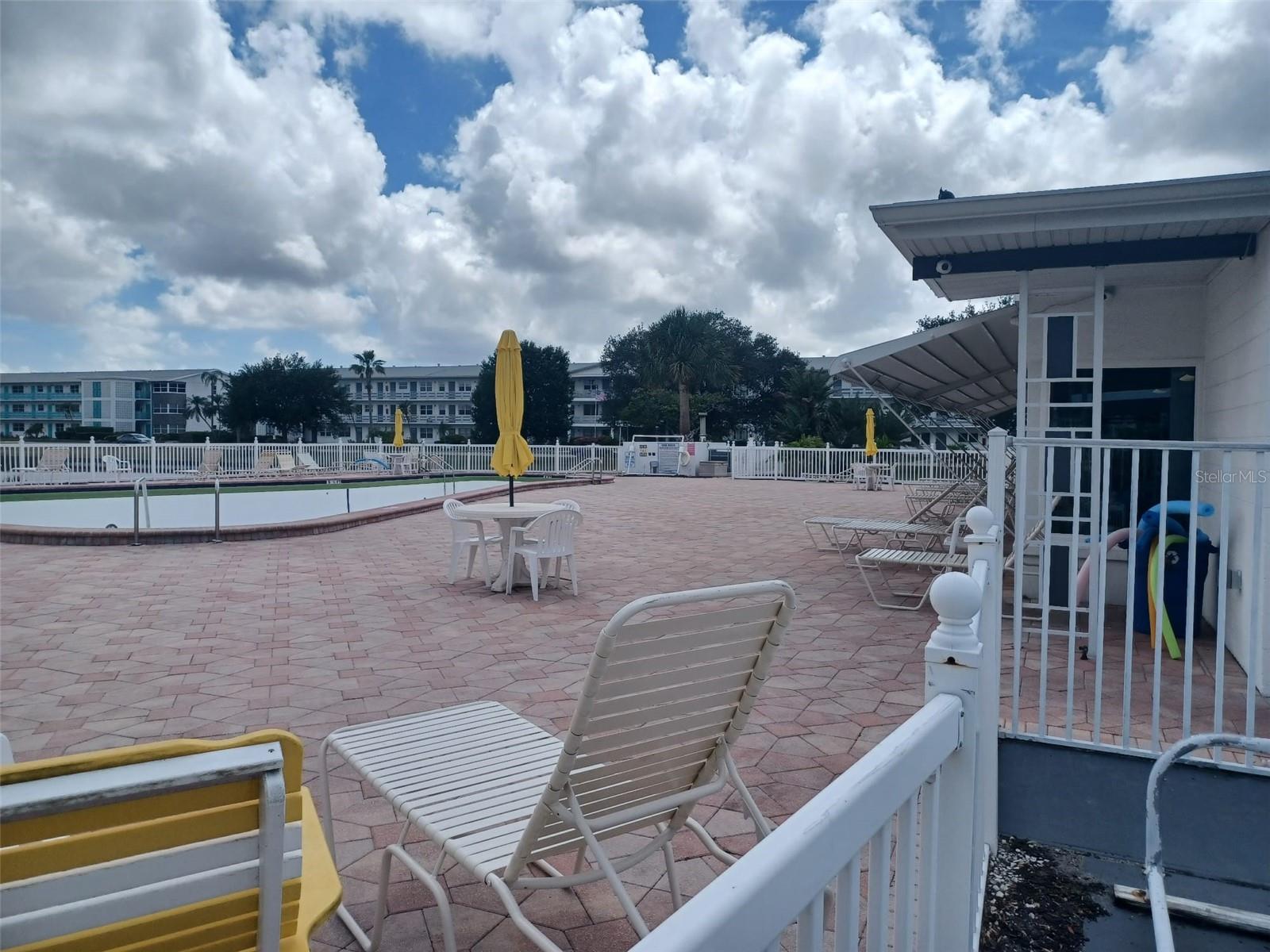 Homes for sale in St Petersburg, FL | 5920 18Th St N #6, St Petersburg, FL 33714 | MLS# R4911486