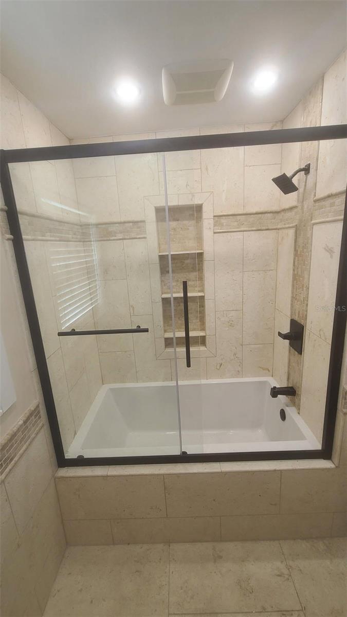 4th image of 2018 Marilyn Ave, Winter Haven, FL 33881 | MLS# O6417950