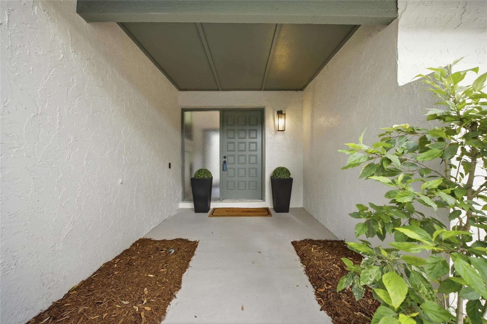 3rd image of 3948 Orchard Hill Cir, Palm Harbor, FL 34684 | MLS# A4697490