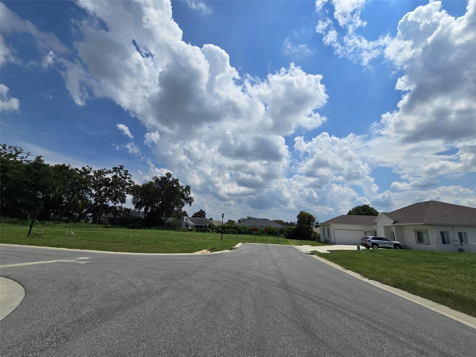 5th image of 605 Aria Dr, Lakeland, FL 33813 | MLS# L4962879