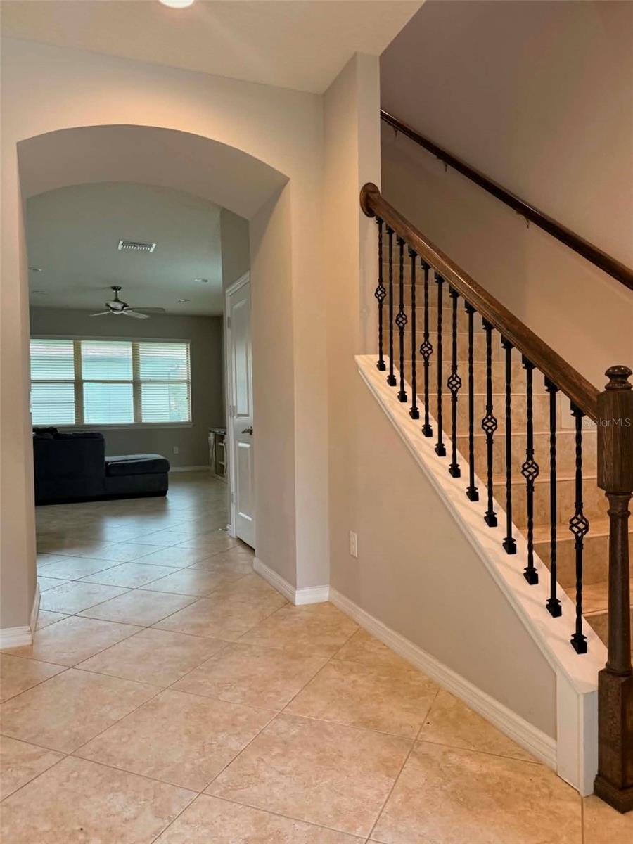 4th image of 5703 Village Center Dr, Lithia, FL 33547 | MLS# TB8520877