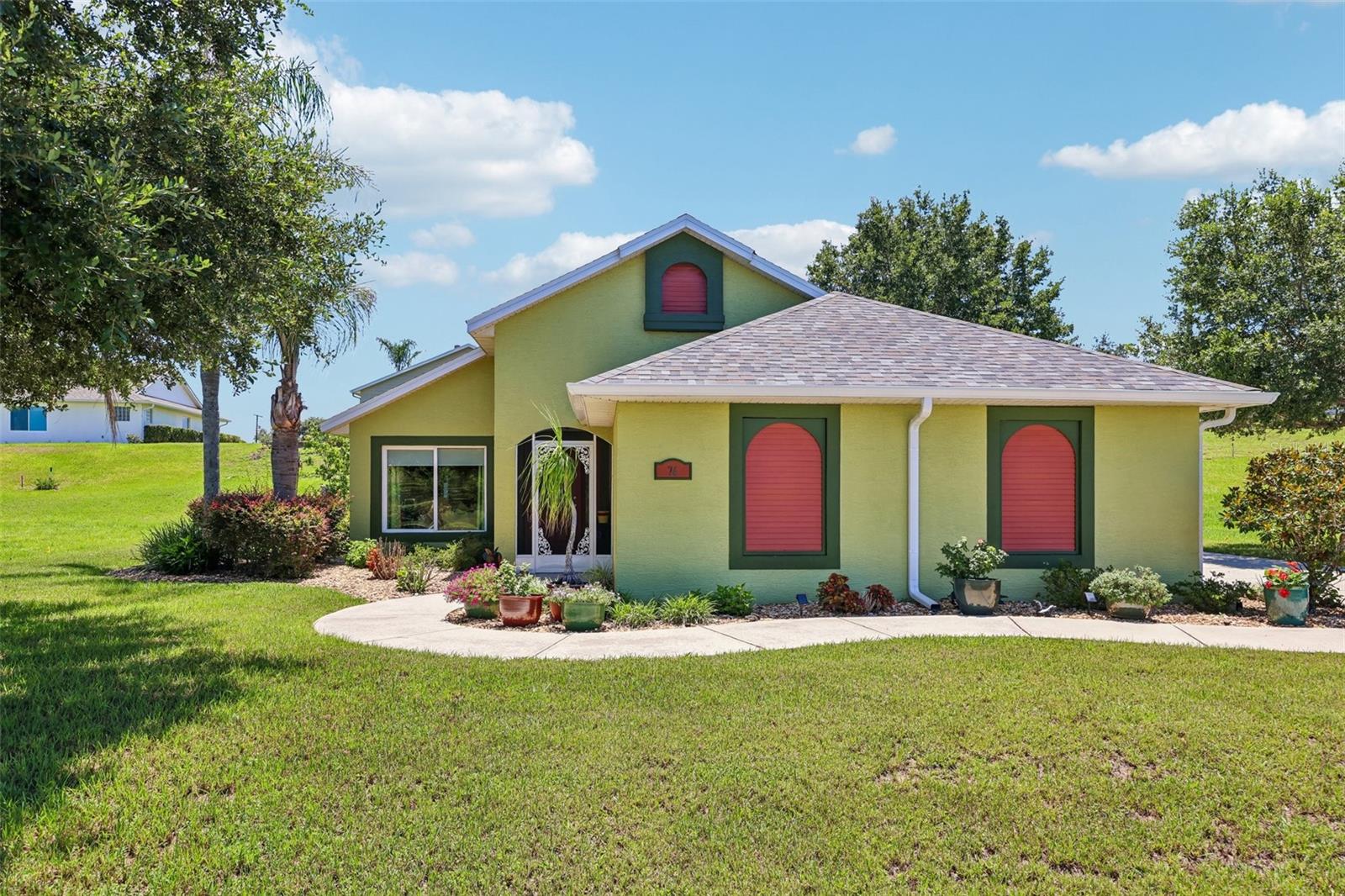 1st image of 76 Fairway Cir, Umatilla, FL 32784 | MLS# G5114002