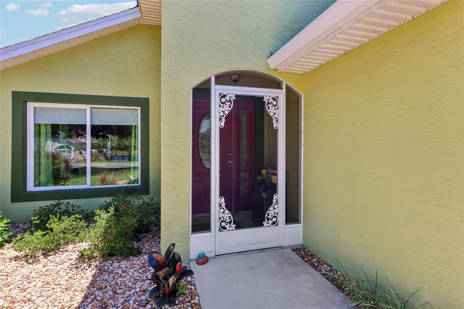 5th image of 76 Fairway Cir, Umatilla, FL 32784 | MLS# G5114002