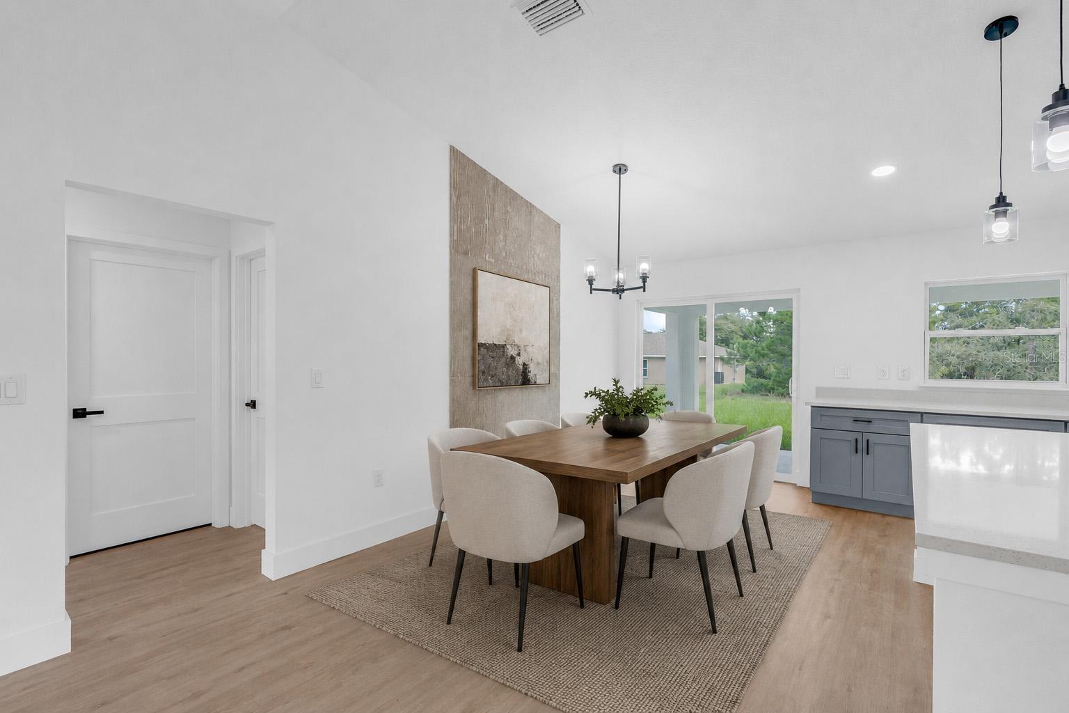 5th image of 17 Malauka Run Dr, Ocklawaha, FL 32179 | MLS# O6418207