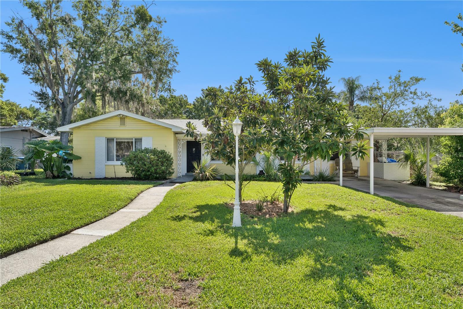 4th image of 1003 Lake Bell Dr, Winter Park, FL 32789 | MLS# O6418278