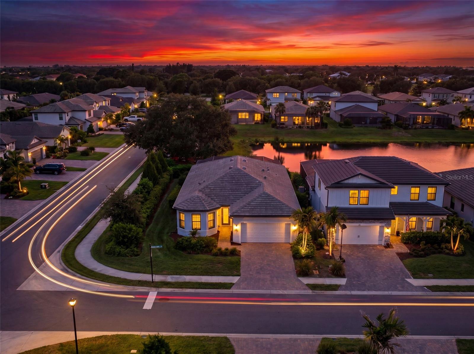 1st image of 704 Pintail Cvs, Bradenton, FL 34212 | MLS# A4697635