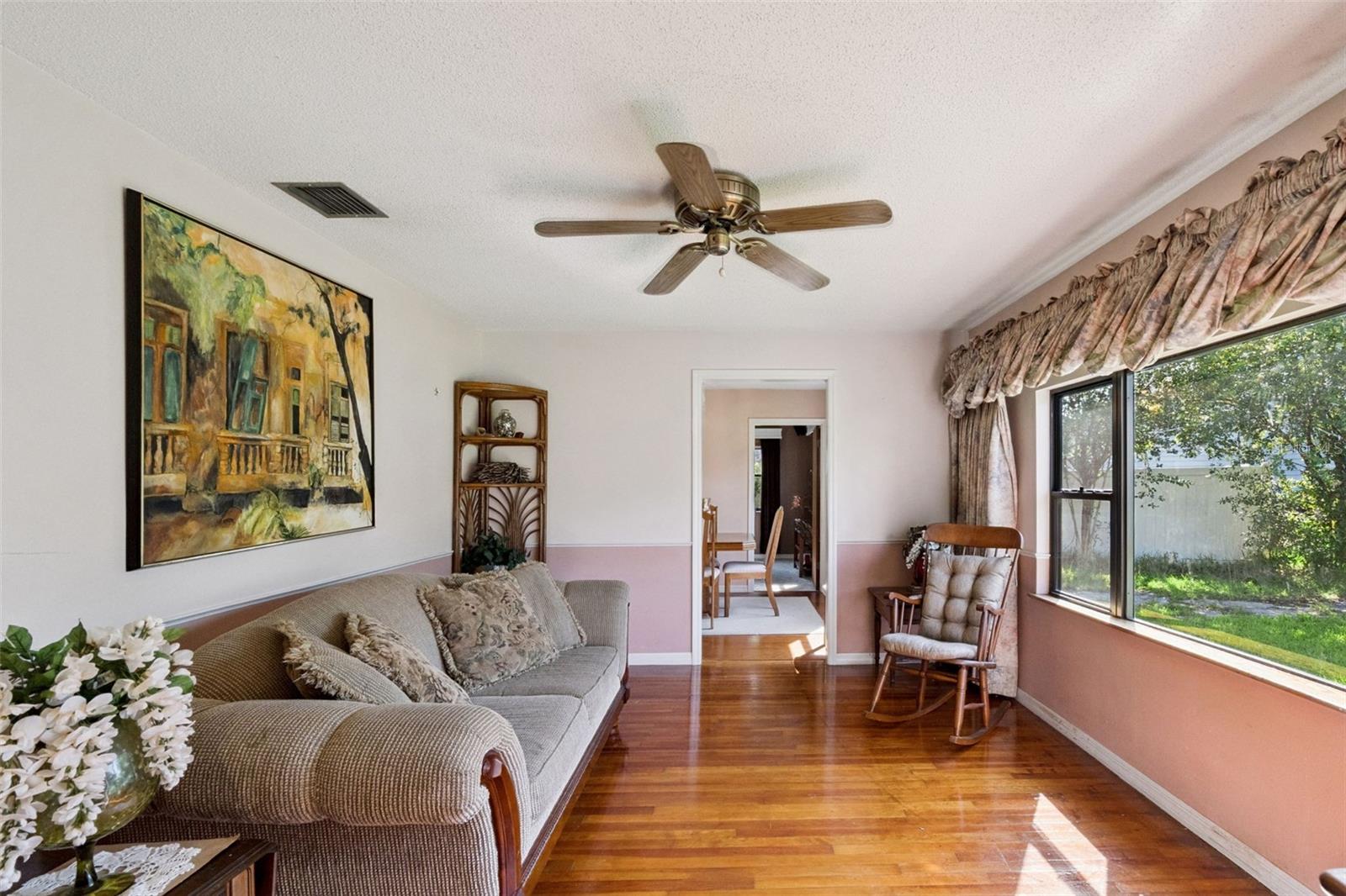 4th image of 2323 Devon Ct, Winter Park, FL 32789 | MLS# O6418530