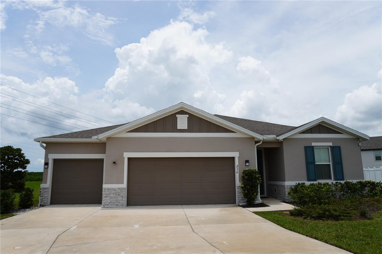 1st image of 236 Hillcrest Dr, Dundee, FL 33838 | MLS# O6418604