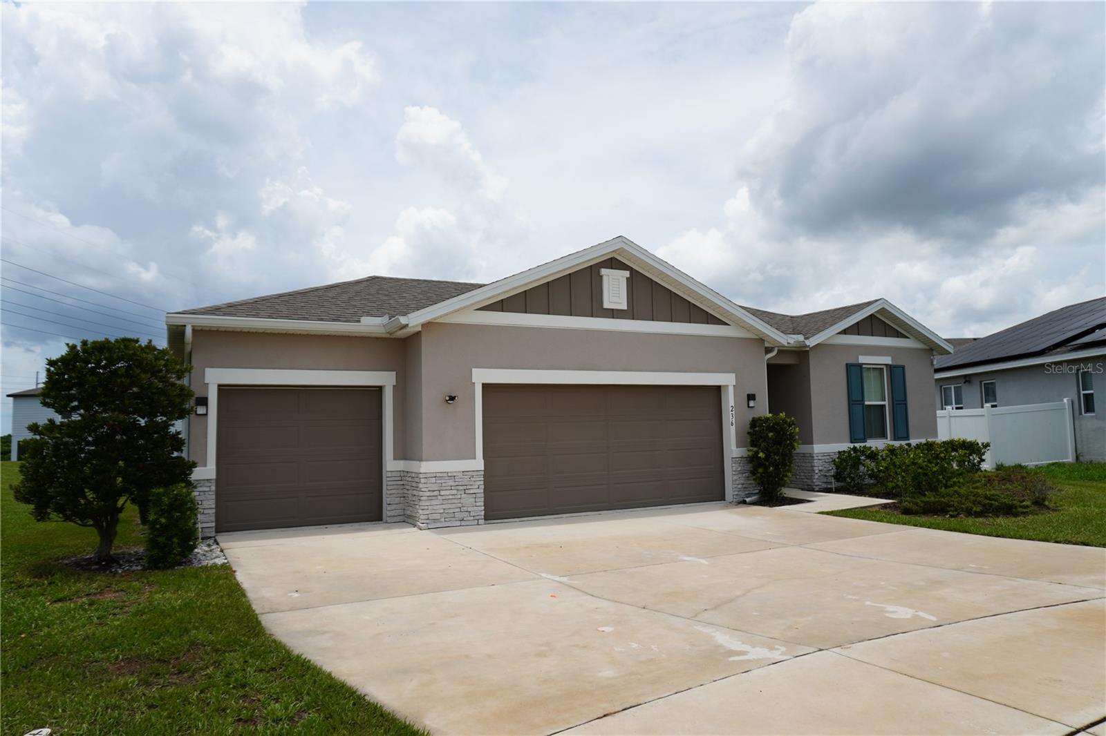 3rd image of 236 Hillcrest Dr, Dundee, FL 33838 | MLS# O6418604
