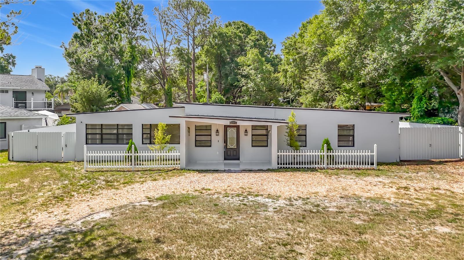 2nd image of 1506 S Oregon Cir, Tampa, FL 33612 | MLS# TB8522102