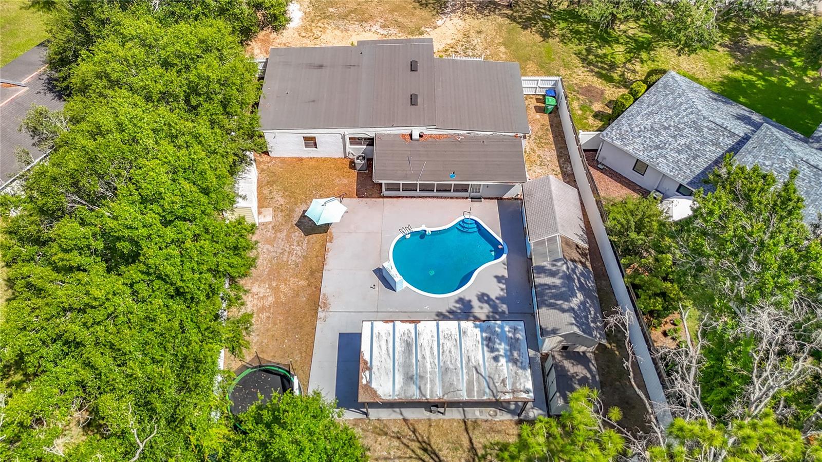 1st image of 1506 S Oregon Cir, Tampa, FL 33612 | MLS# TB8522102