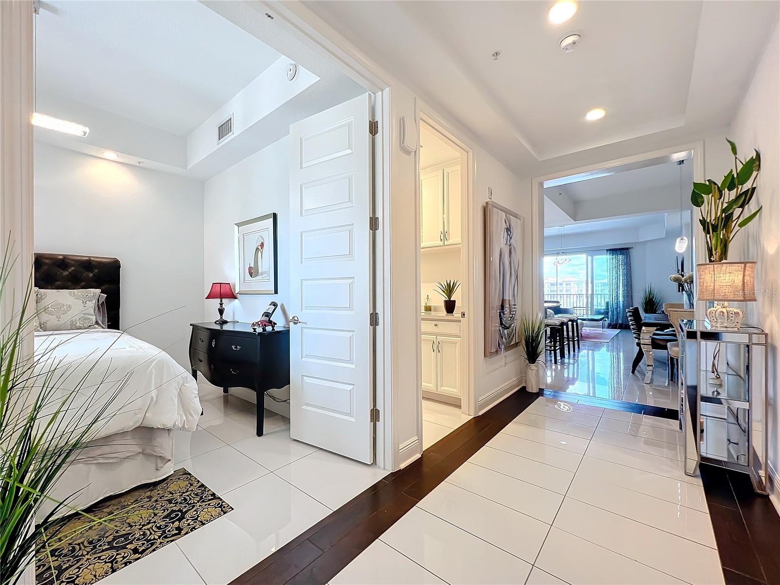 5th image of 10530 Boardwalk Loop, LAKEWOOD RANCH, FL 34202