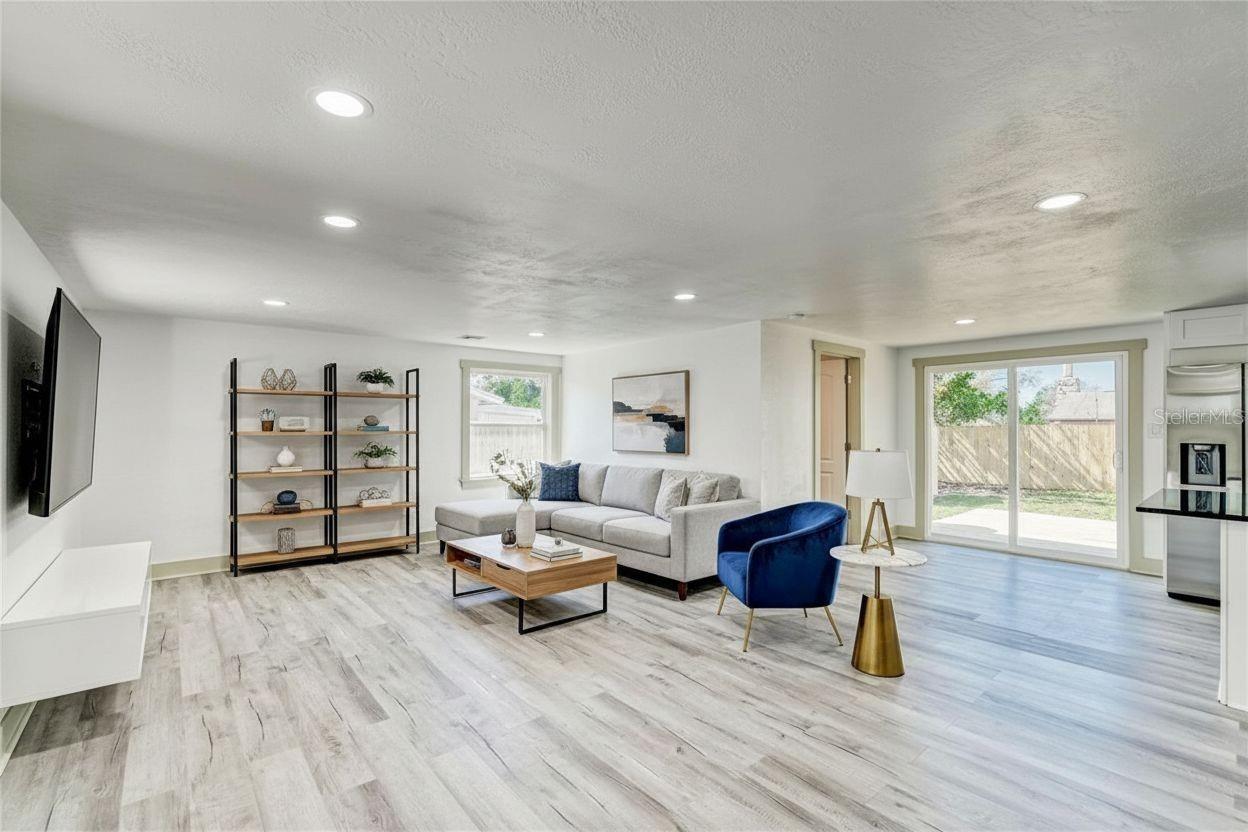 2nd image of 1300 Melonwood Ave, Clearwater, FL 33759 | MLS# TB8522756