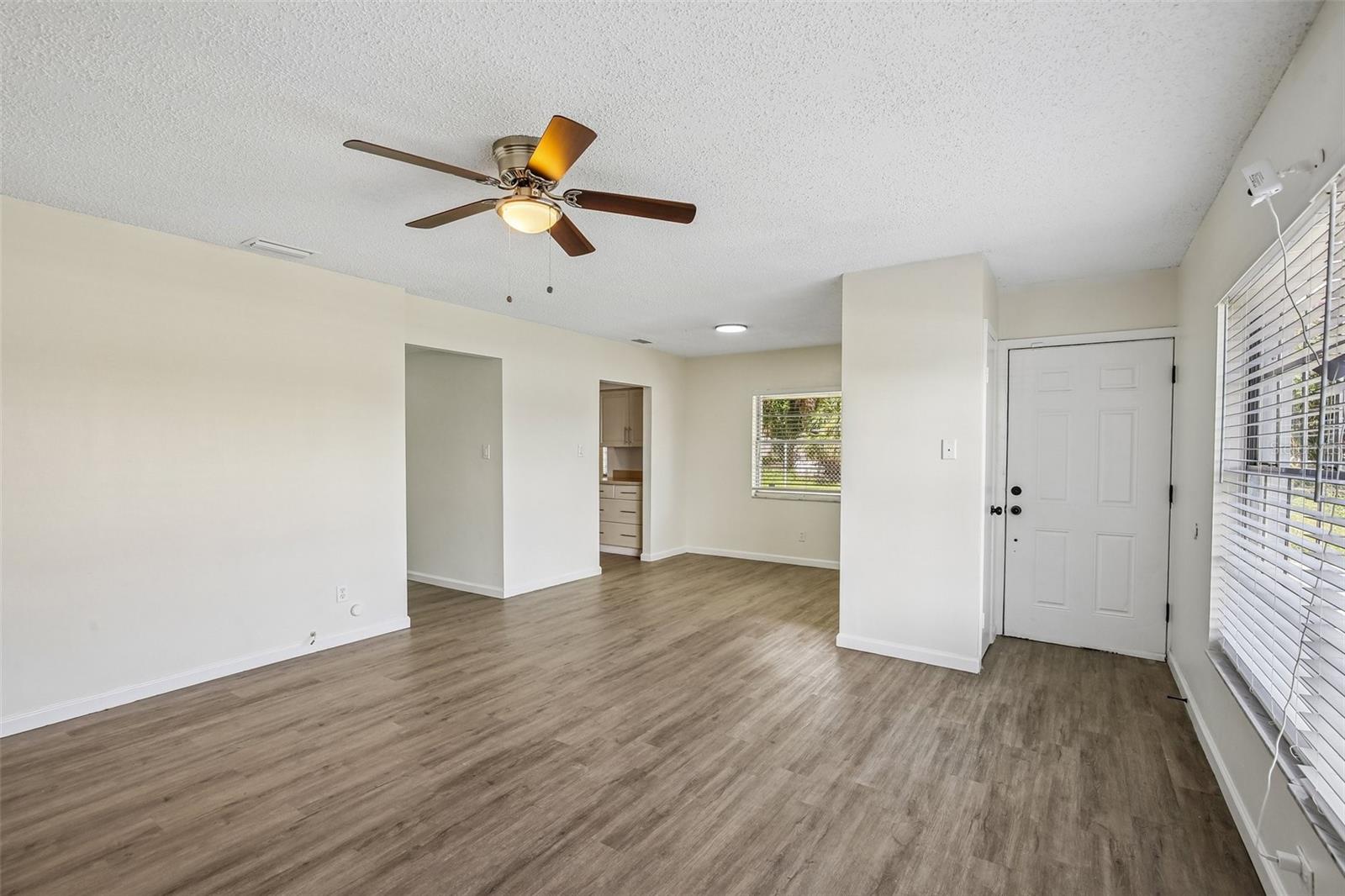 5th image of 1111 E Okaloosa Ave, Tampa, FL 33604 | MLS# TB8522974