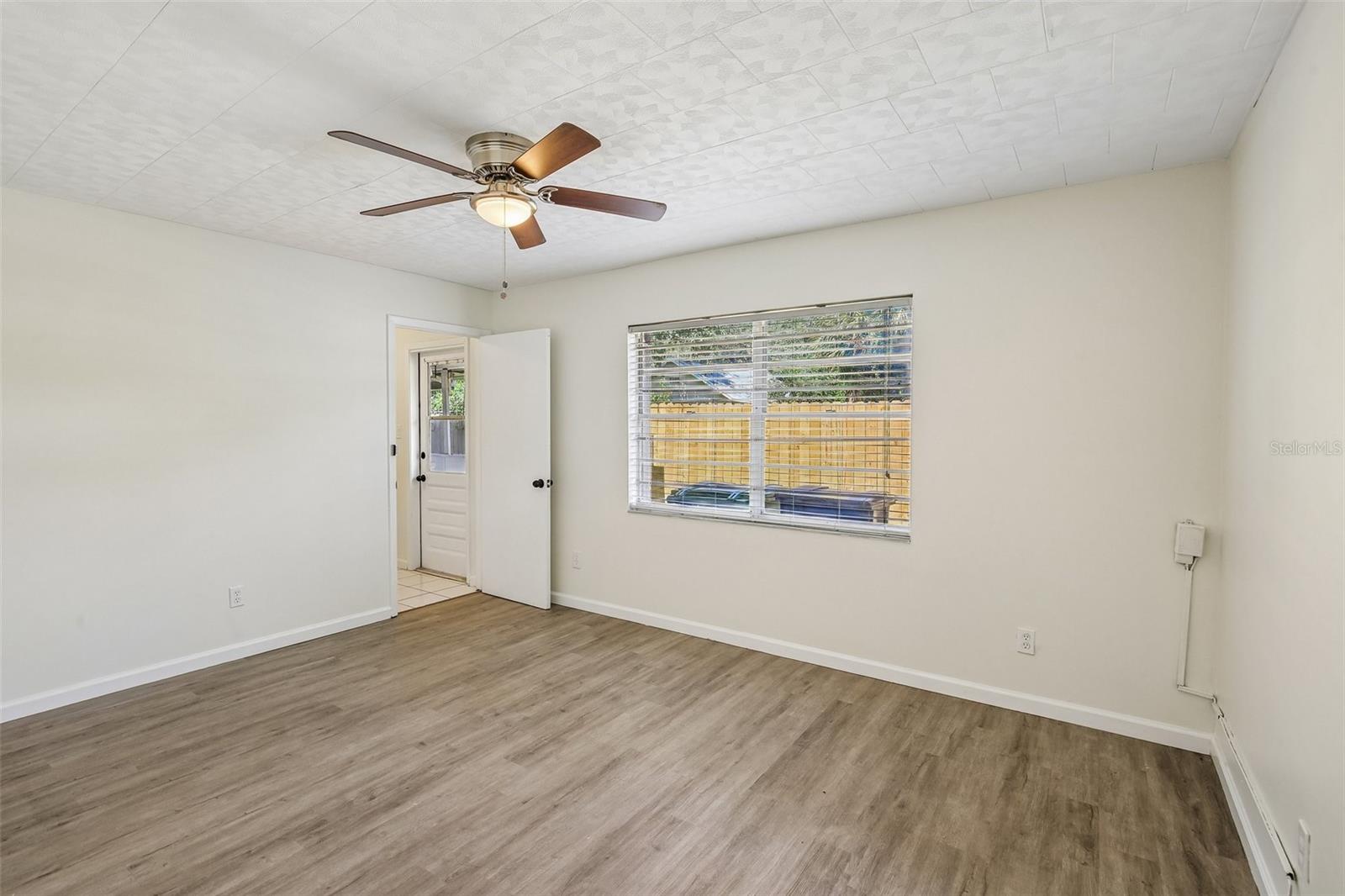 4th image of 1111 E Okaloosa Ave, Tampa, FL 33604 | MLS# TB8522974