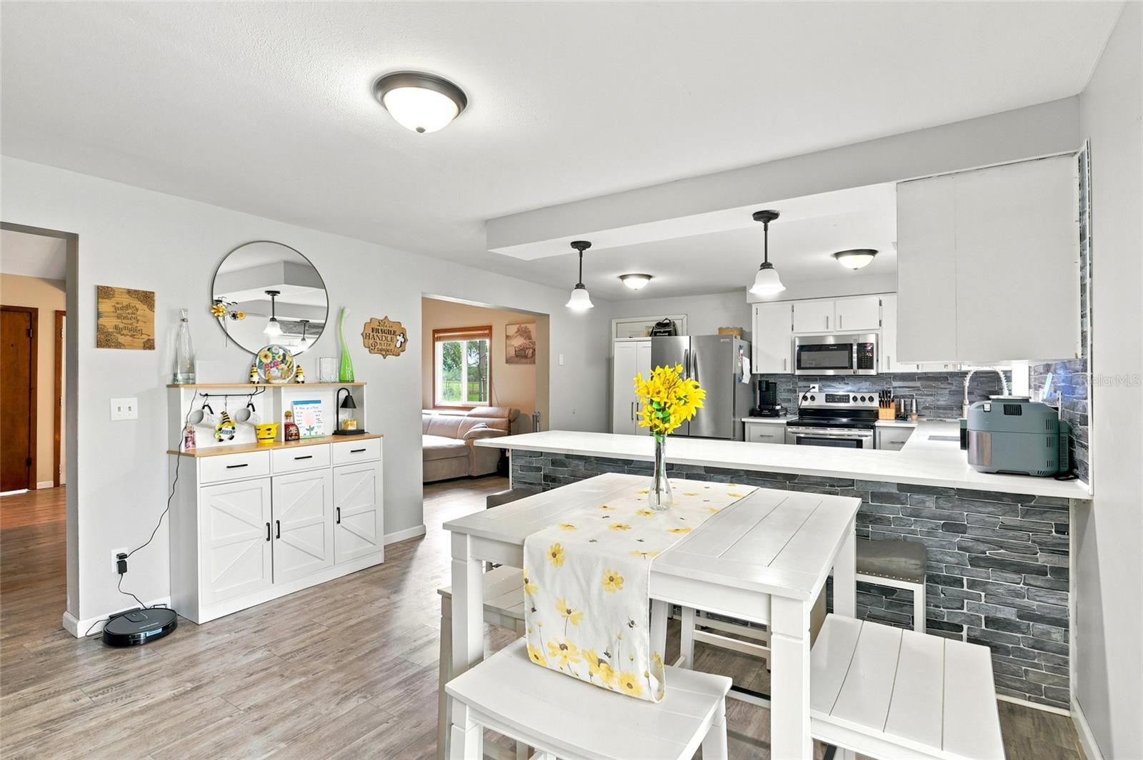 2nd image of 1518 Dickens Rd, Lake Wales, FL 33898 | MLS# O6419895