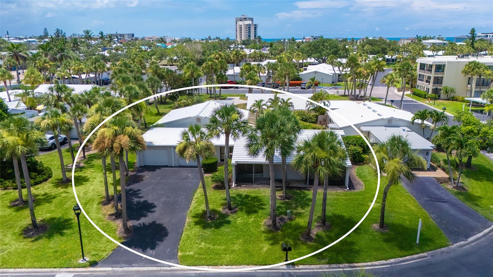 Homes for sale in Sarasota, FL | 208 Hourglass Wy #V11, Sarasota, FL 34242 | MLS# A4698323